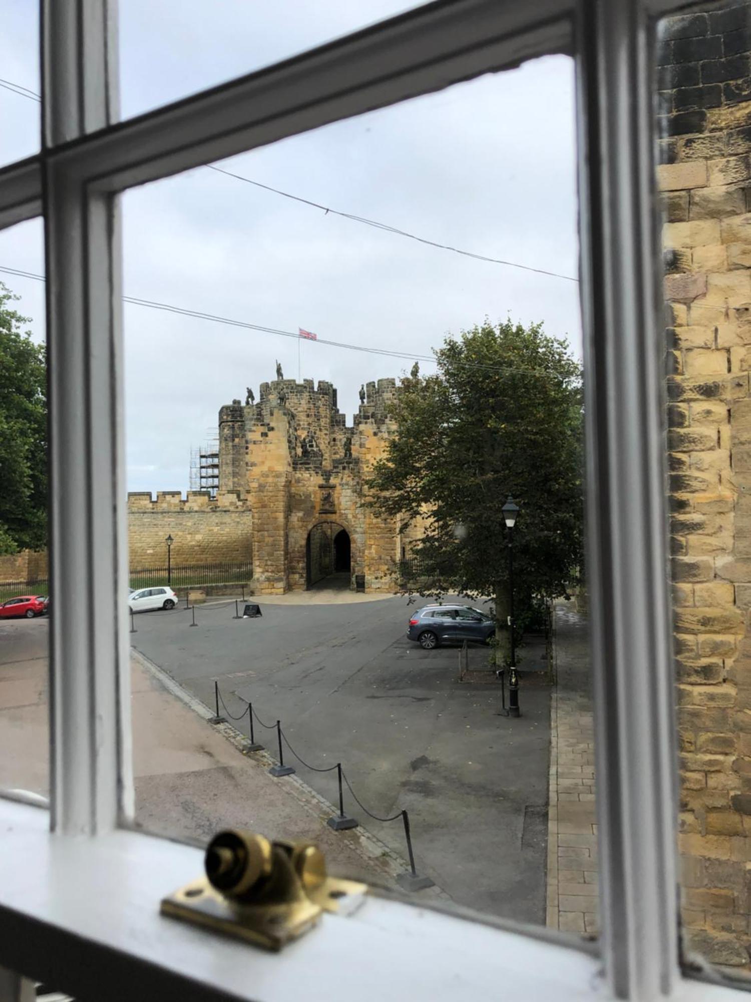 Lionsgate View - Luxury Apartment Opposite Alnwick Castle ภายนอก รูปภาพ
